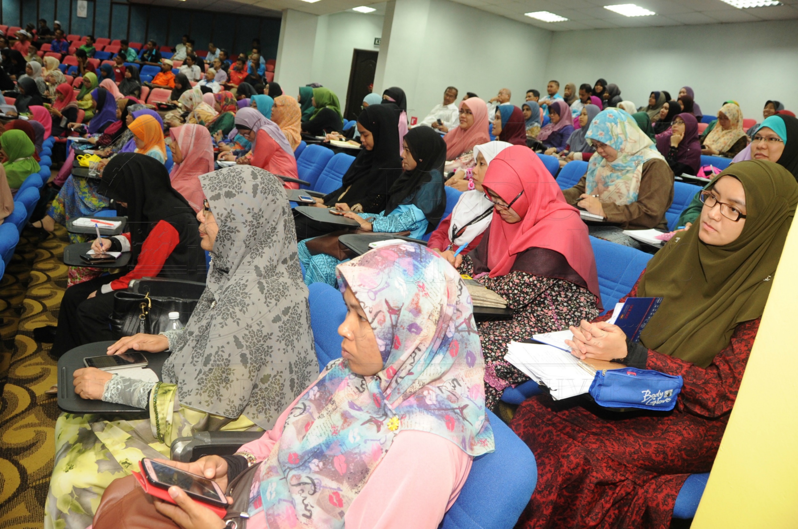 PRO 16 1 MAULIDUR HAS 7378